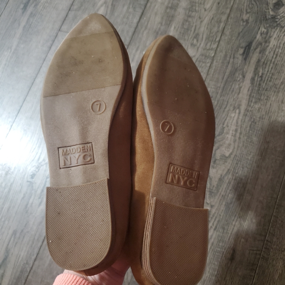 Madden NYC- Chic Tan Loafers with Gold Chain Detail - Picture 13 of 15